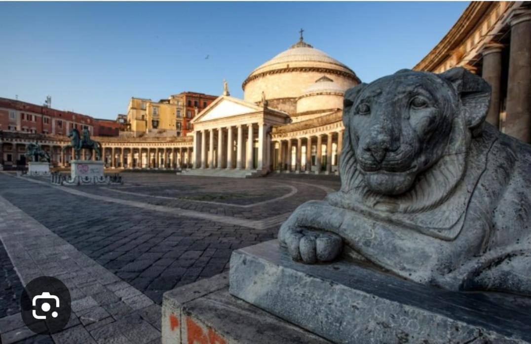 Casa Gioia, Tra Palazzo Reale,Lungomare E Monte Echia Διαμέρισμα Νάπολη Εξωτερικό φωτογραφία